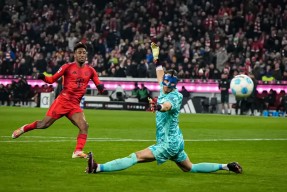 关于拜仁慕尼黑德甲击败沃尔夫斯堡穆西亚拉突破破门的信息