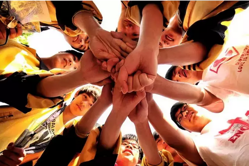 年轻阵容活力充沛,表现更加成熟(年轻球员最佳阵容) 年轻阵容活力充沛,表现更加成熟(年轻球员最佳阵容)